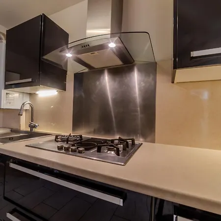 Apartment T5 Chaleureux - Jardin Privatif & 2 Parking